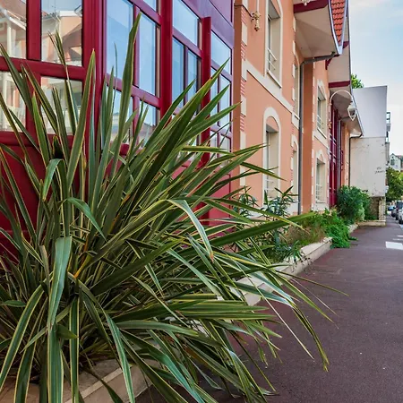 Lagrange - Jardin Mauresque 3*