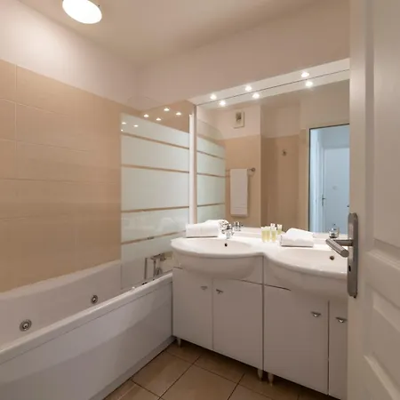 Lagrange - Jardin Mauresque アパートホテル アルカション